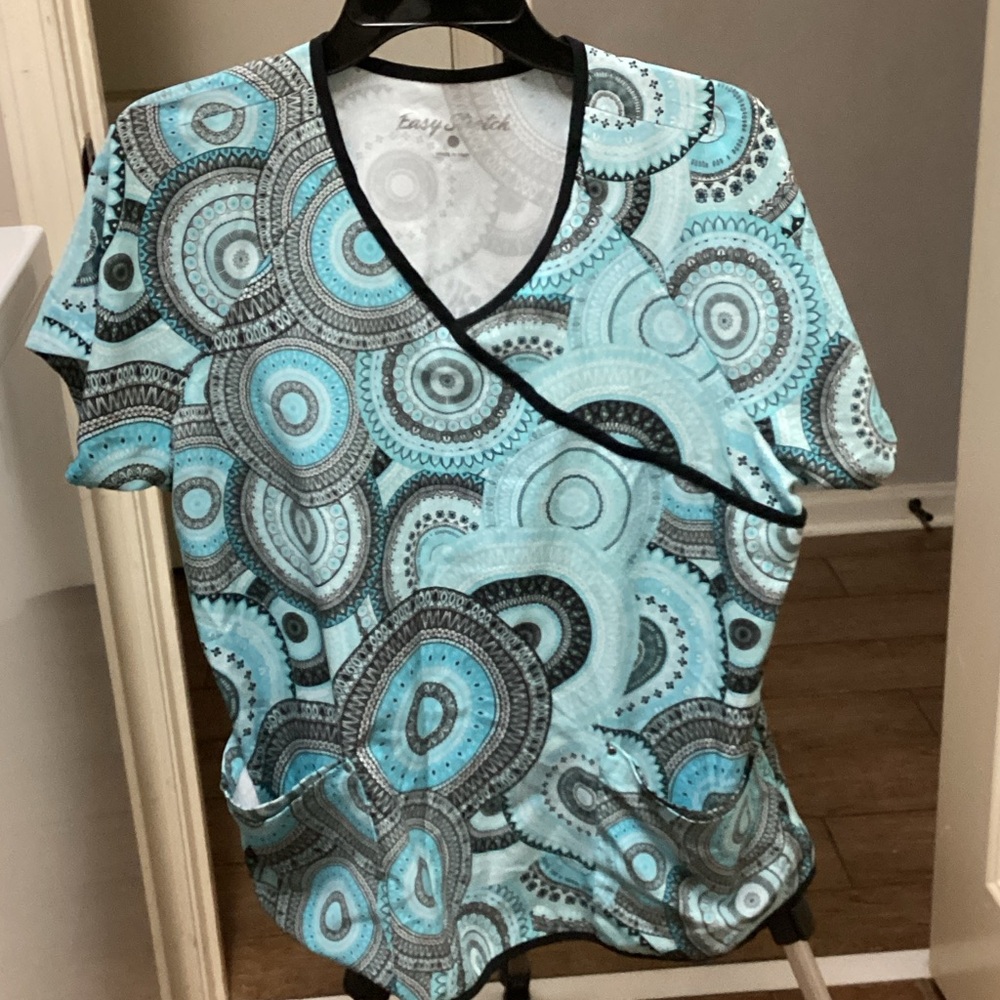Easy Wear Women's Aqua Patterned Short Sleeve Top